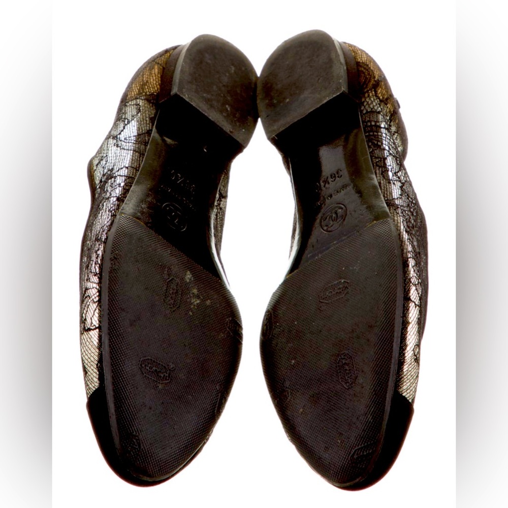 CHANEL black lace ballet flats - Picture 3 of 3